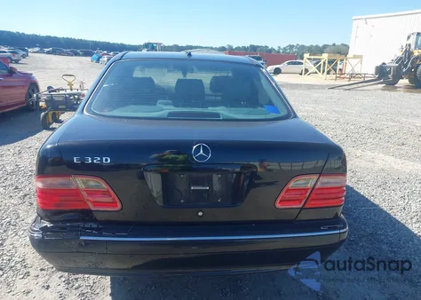 2002 Mercedes-Benz E 320 Special Edition из США, поврежденный, VIN WDBJF65J82B406623